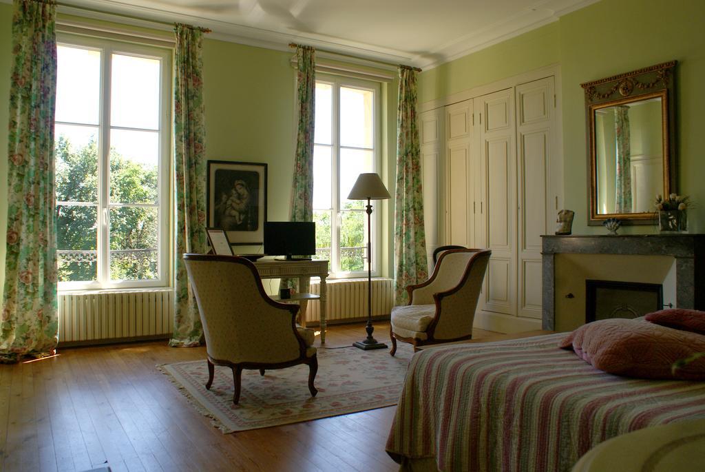 Bed and Breakfast Chateau De Grenier Saint-Leger  Номер фото