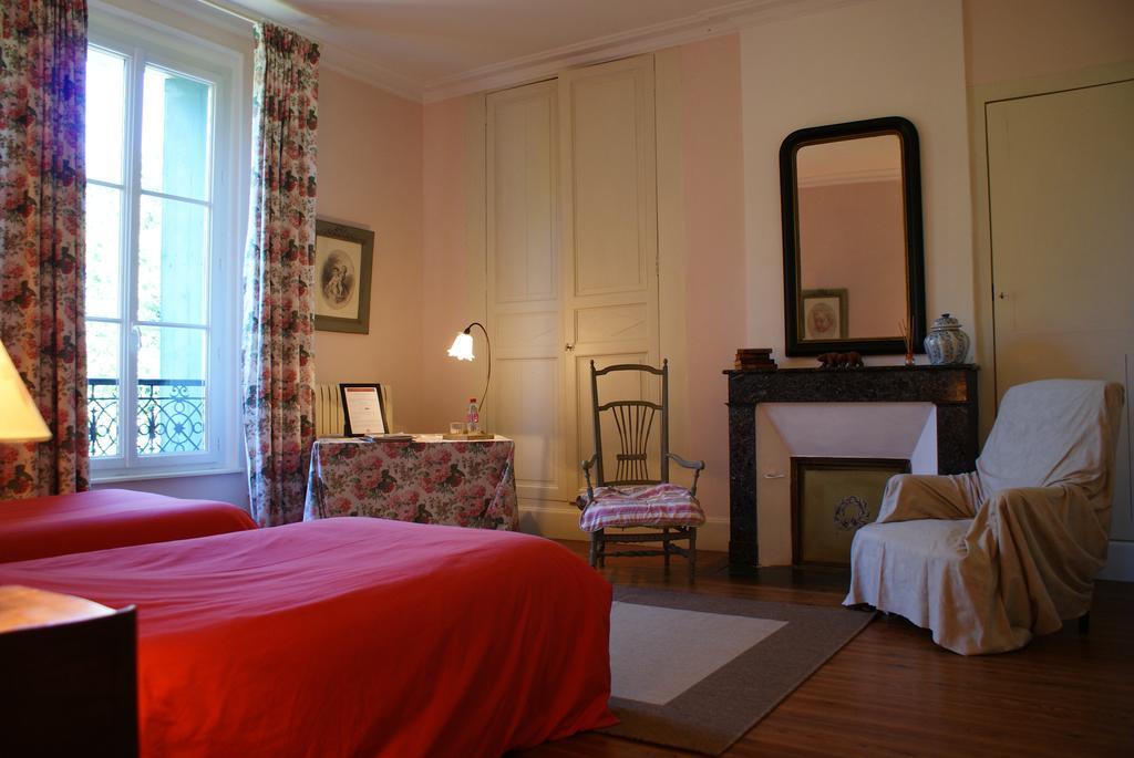 Bed and Breakfast Chateau De Grenier Saint-Leger  Екстер'єр фото