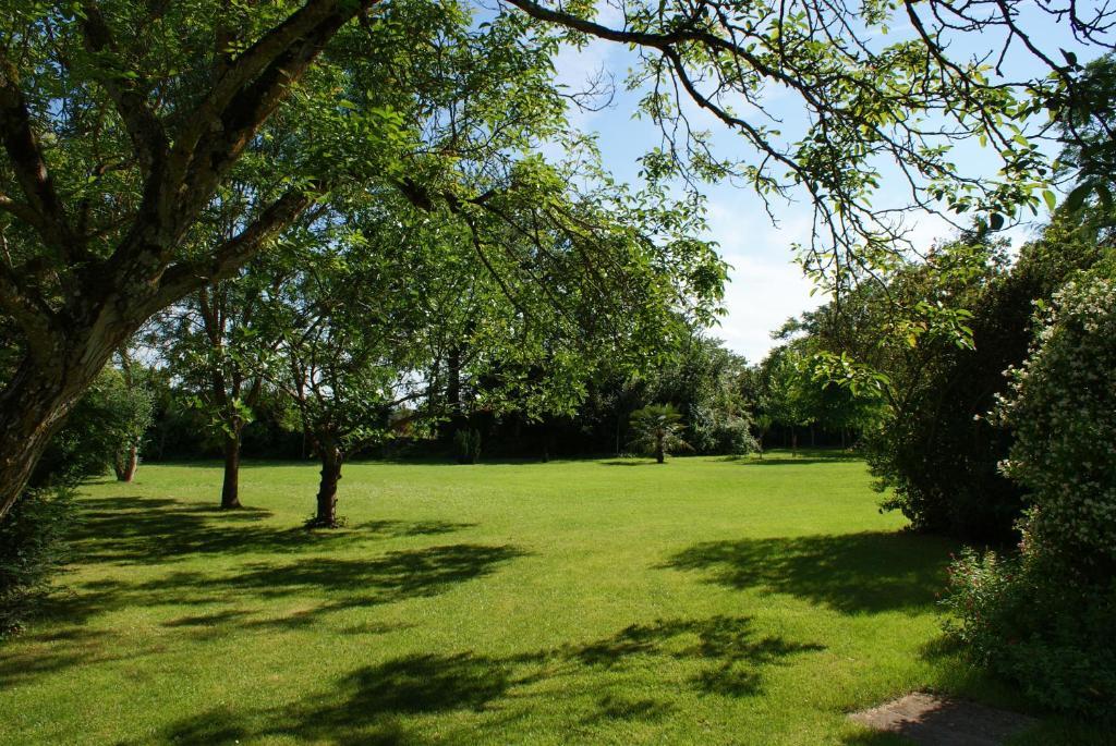 Bed and Breakfast Chateau De Grenier Saint-Leger  Екстер'єр фото